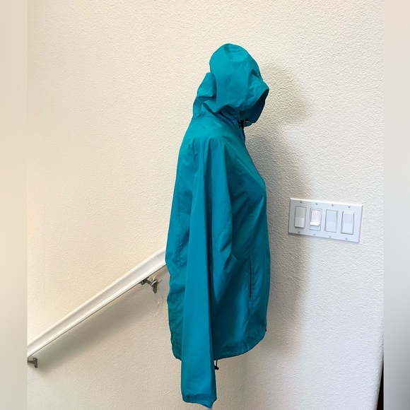 ASICS PACKABLE JACKET WOMEN'S W. WATER WIND RESISTANT SIZE S REFLECTIVE blue - Picture 5 of 14